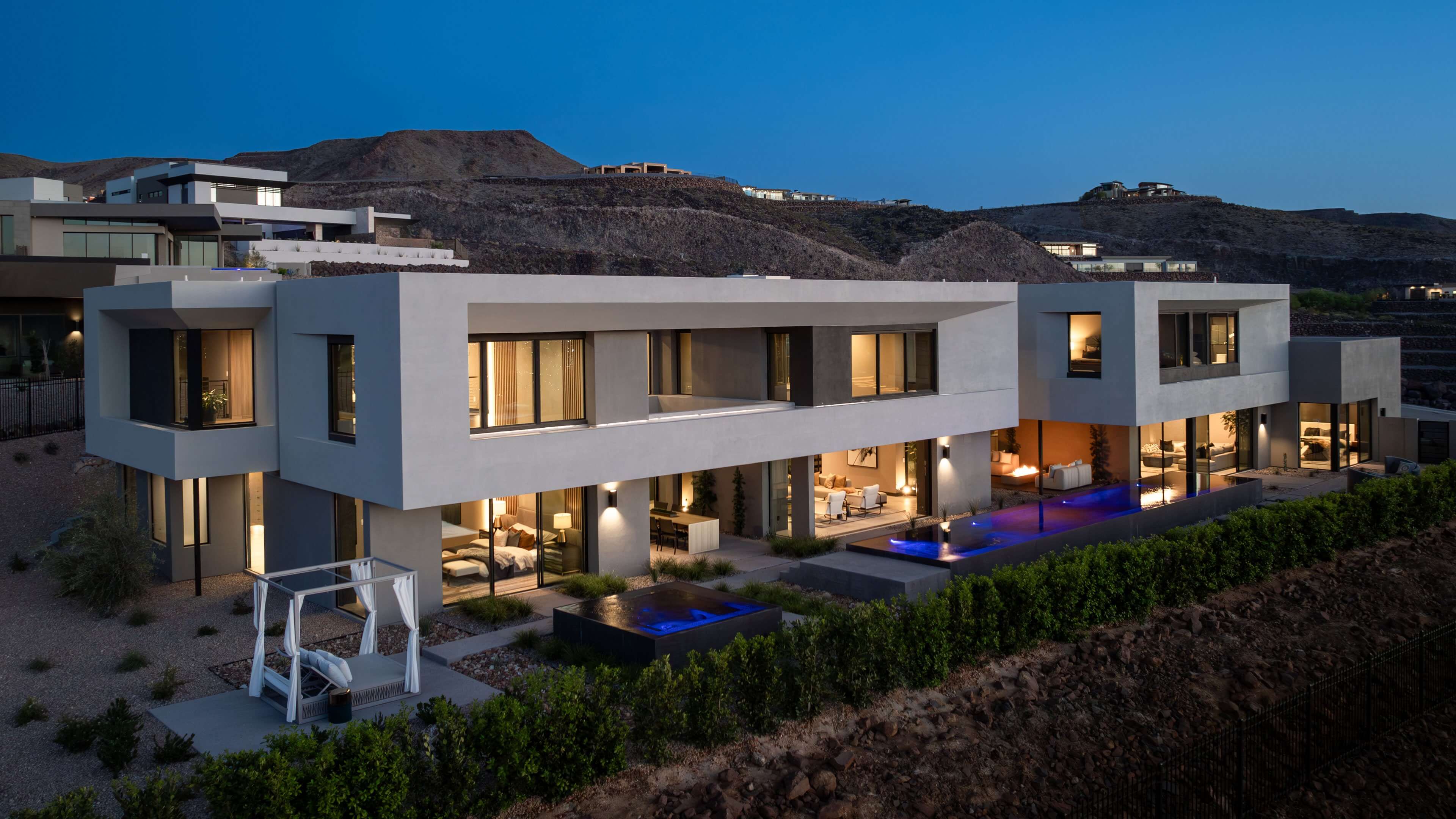 Blue Heron Homes Dragon Peak Drive Drift Rear scaled