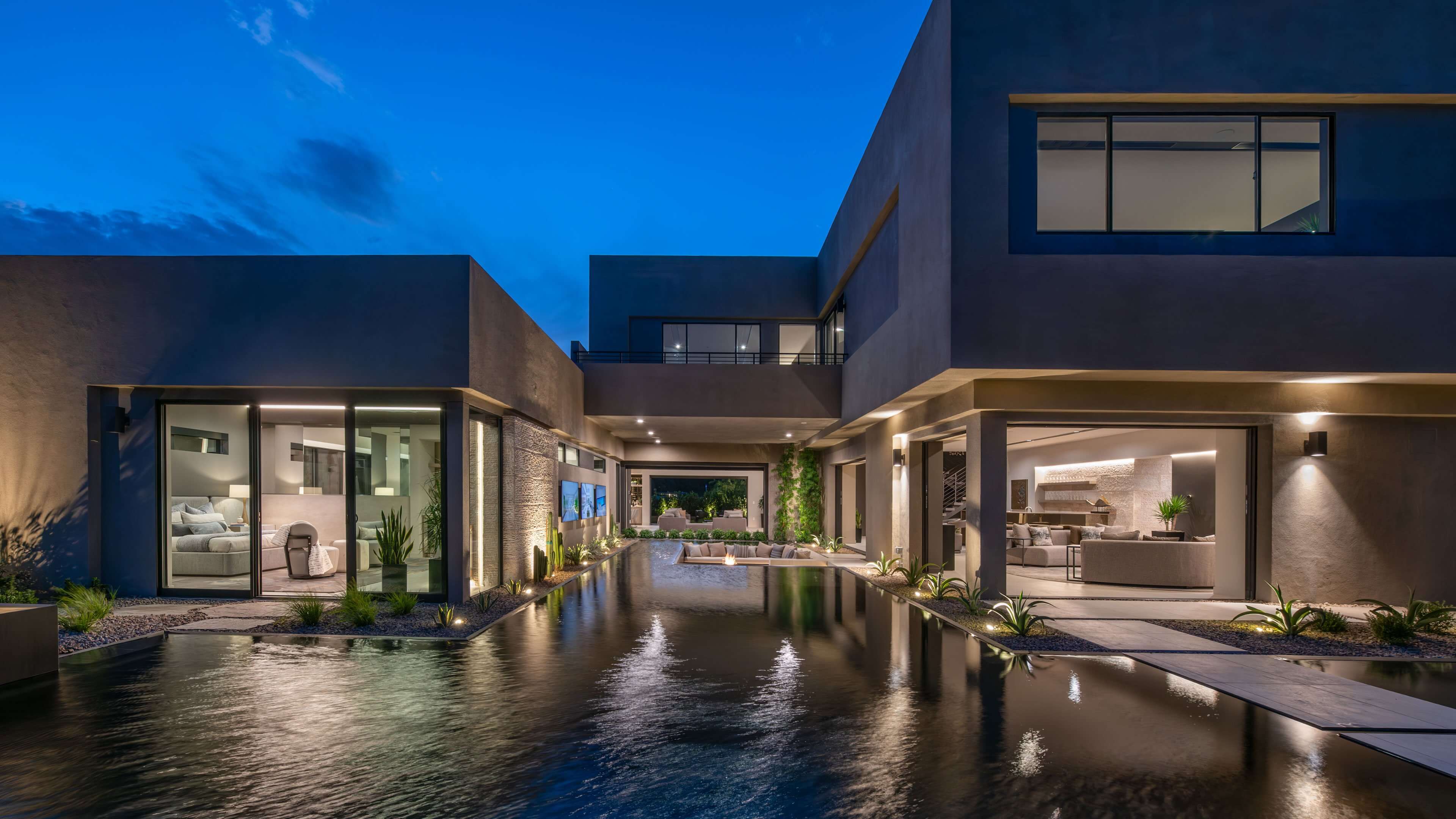 Las Vegas Luxury Homes Oasi Hero 2 scaled