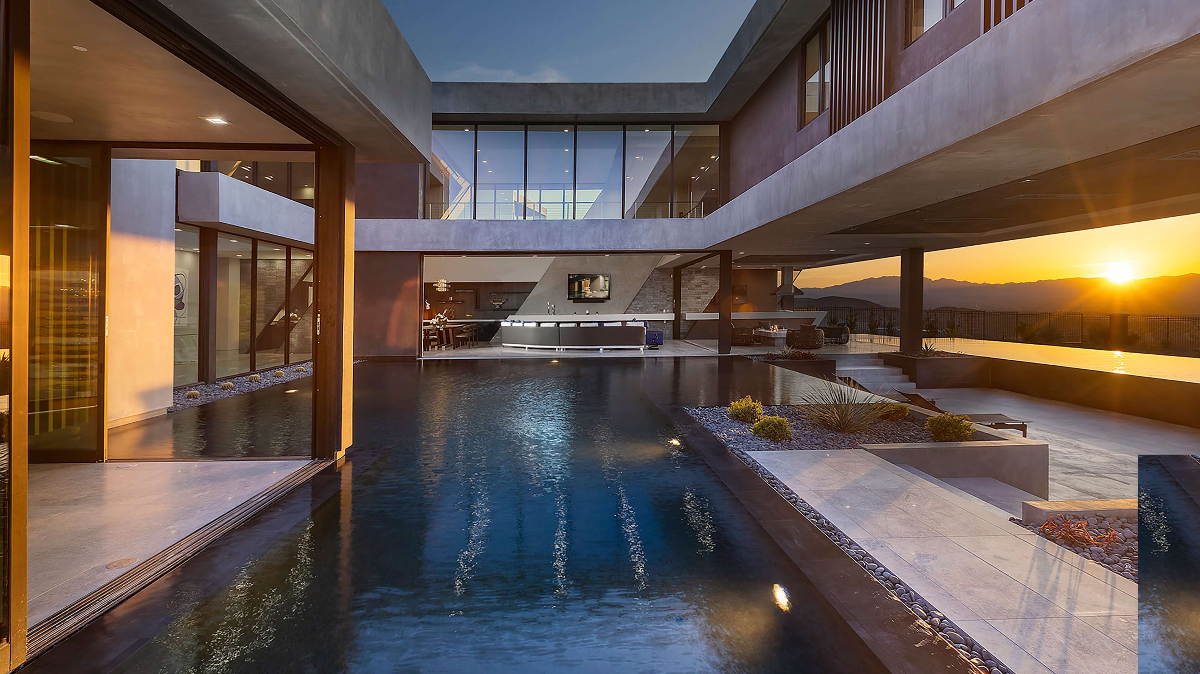 MacHi Pool TV 3840 scaled