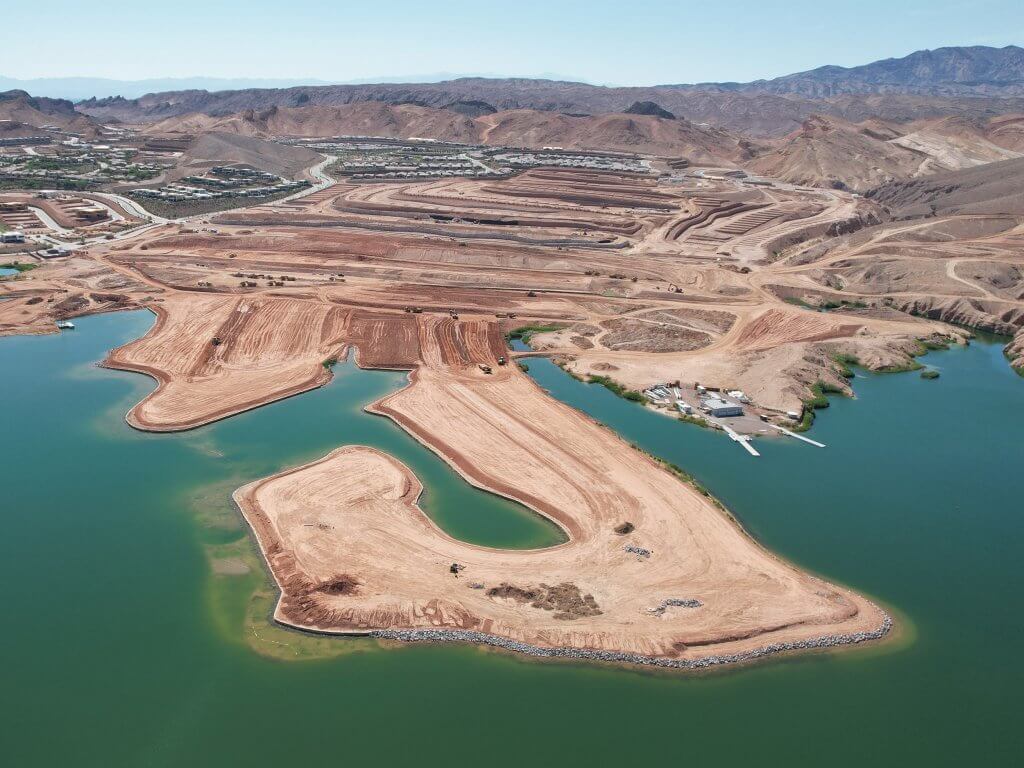 LakeLasVegas-Homes_Arvada-Velaris_Lake