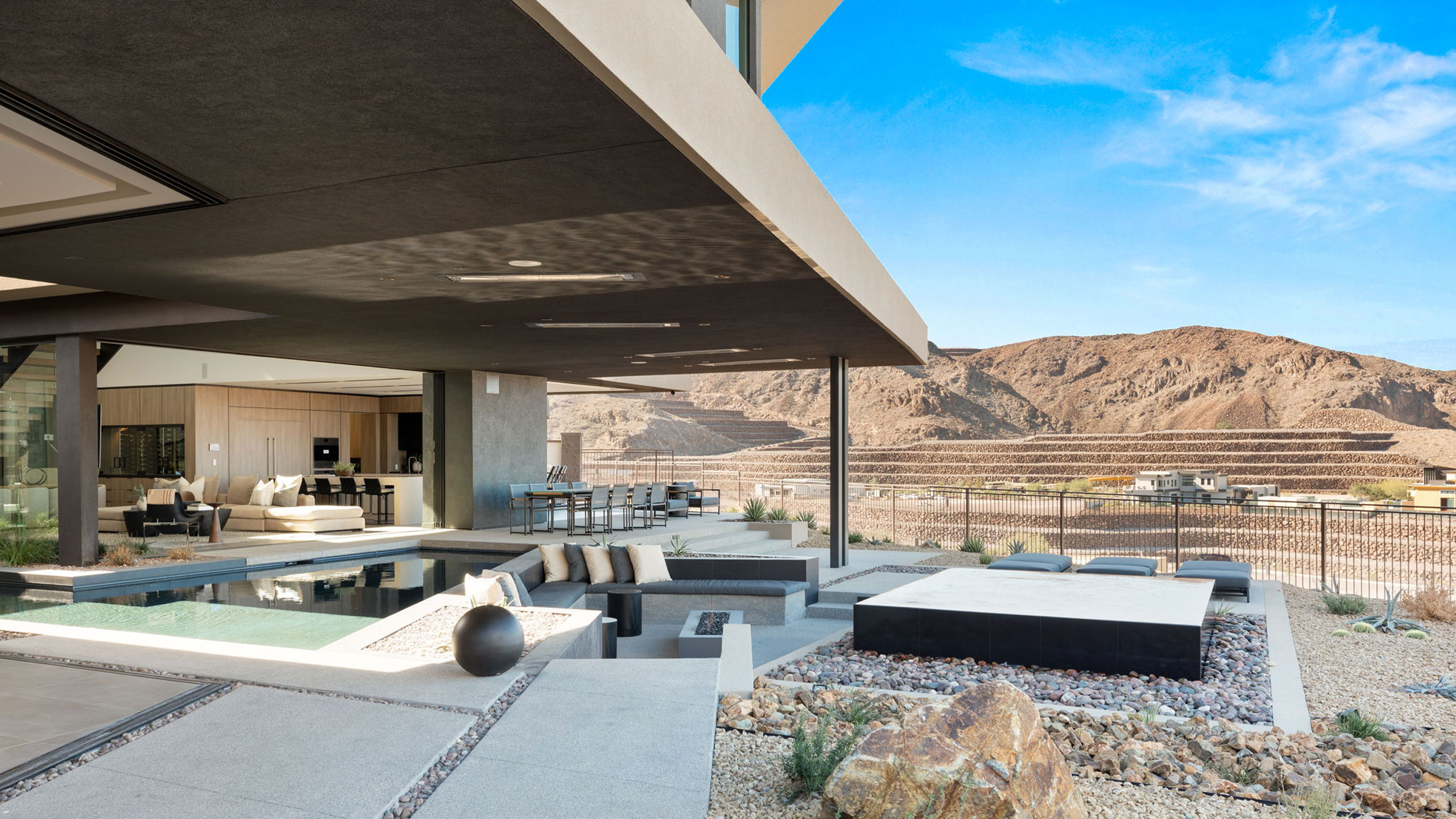 Blue Heron Home Abrigo Ascaya RearYard