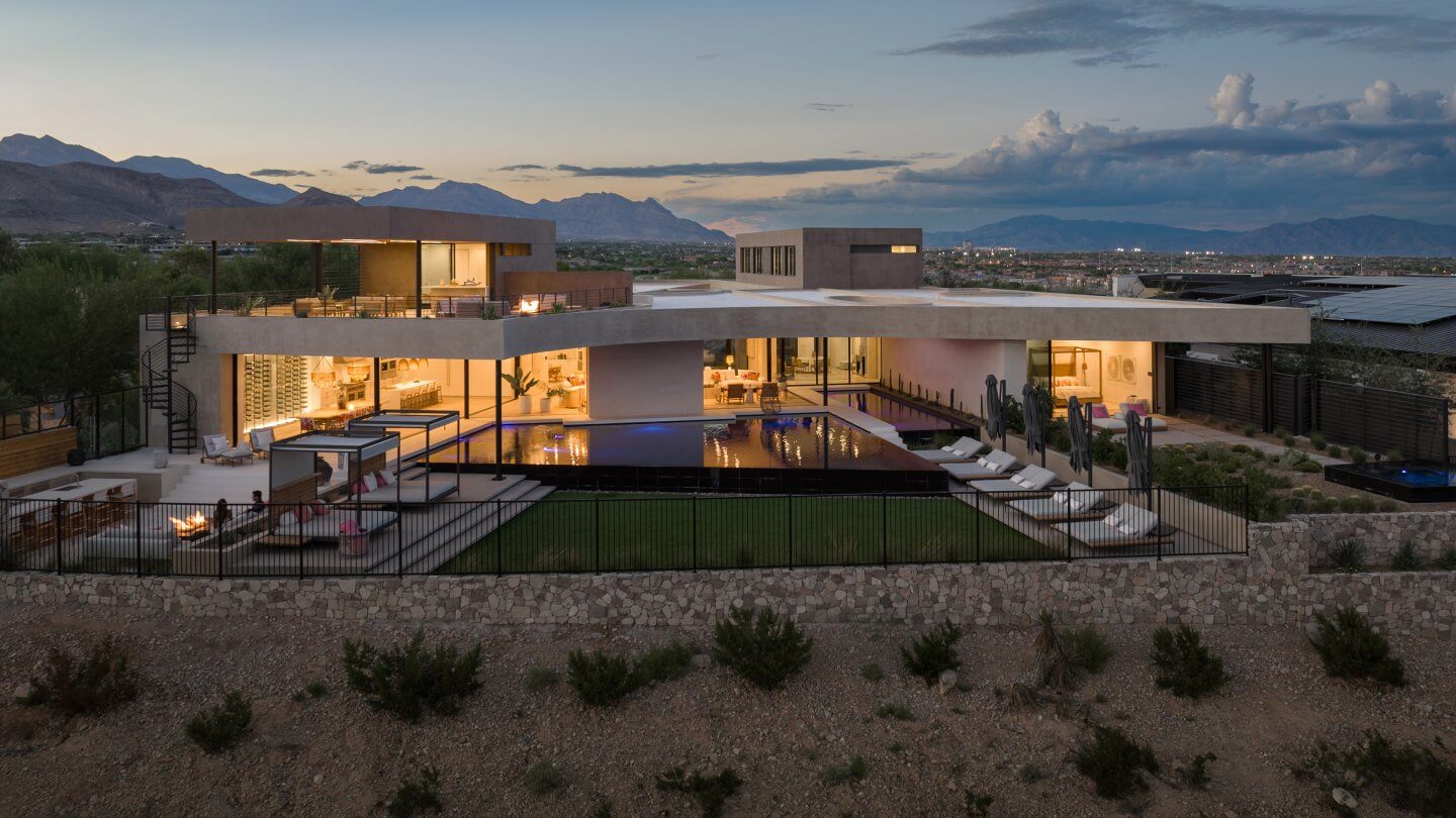 New Modern Custom Homes Summit Rear scaled