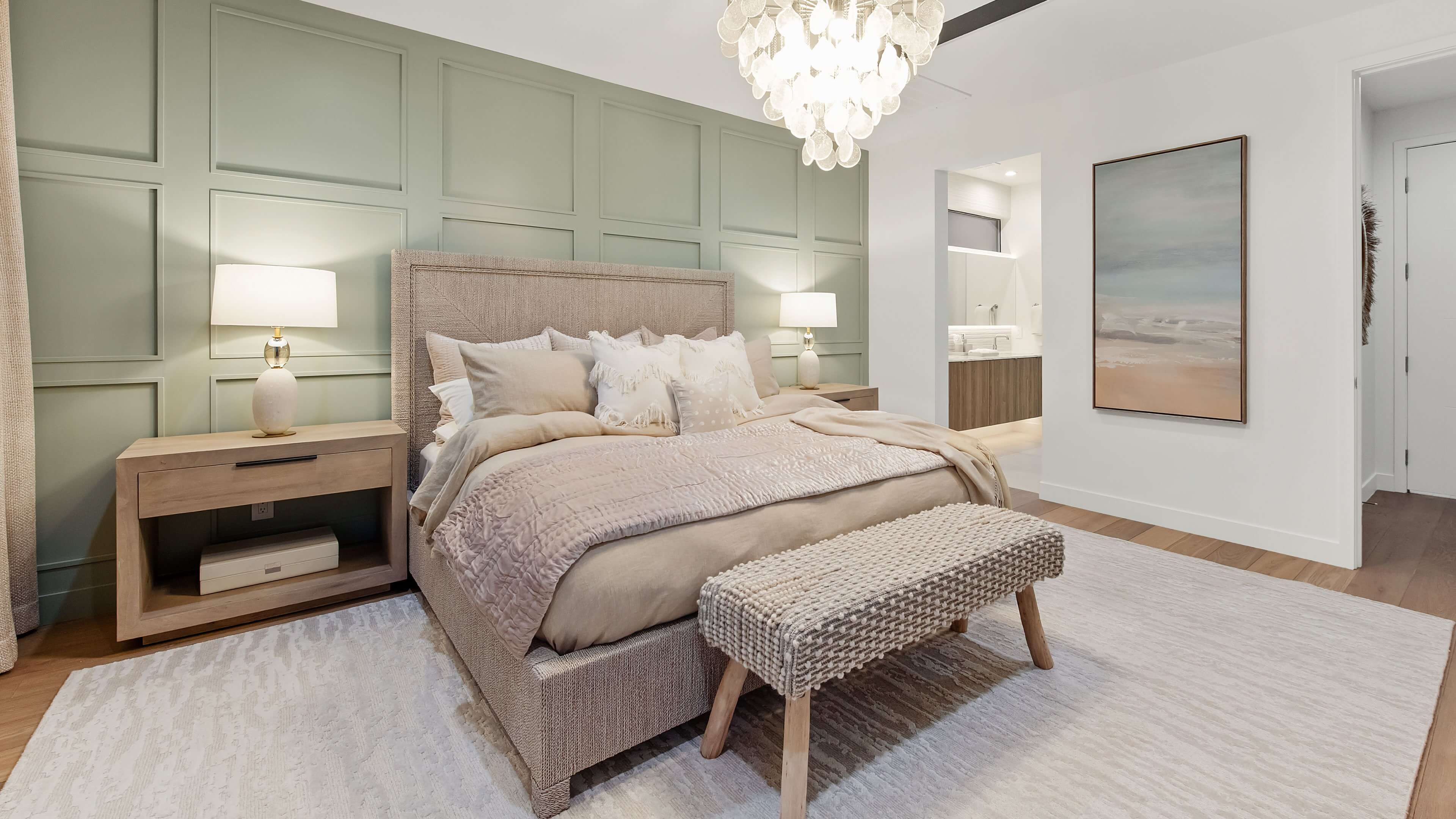 velaris bedroom1 opt scaled