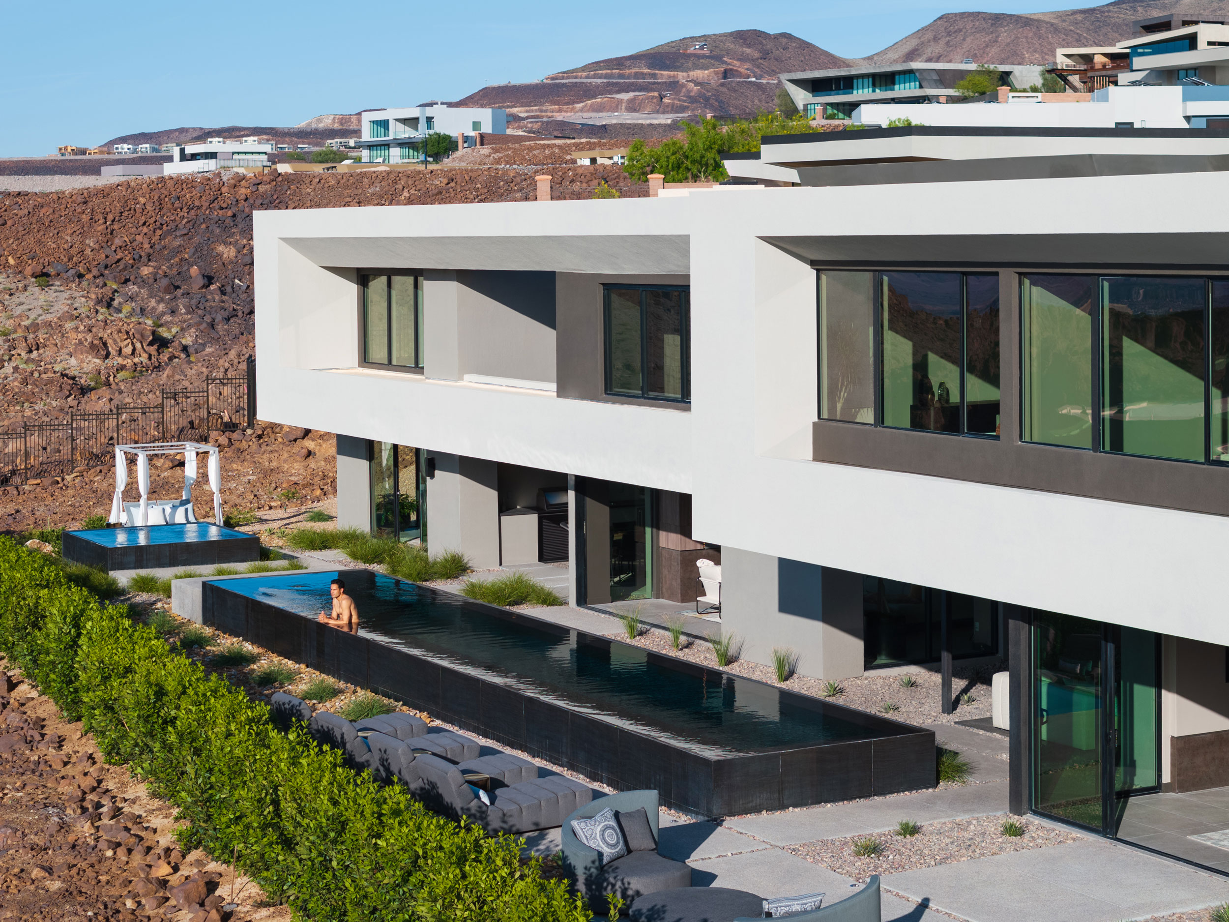 Blue Heron Drift Pool Spa